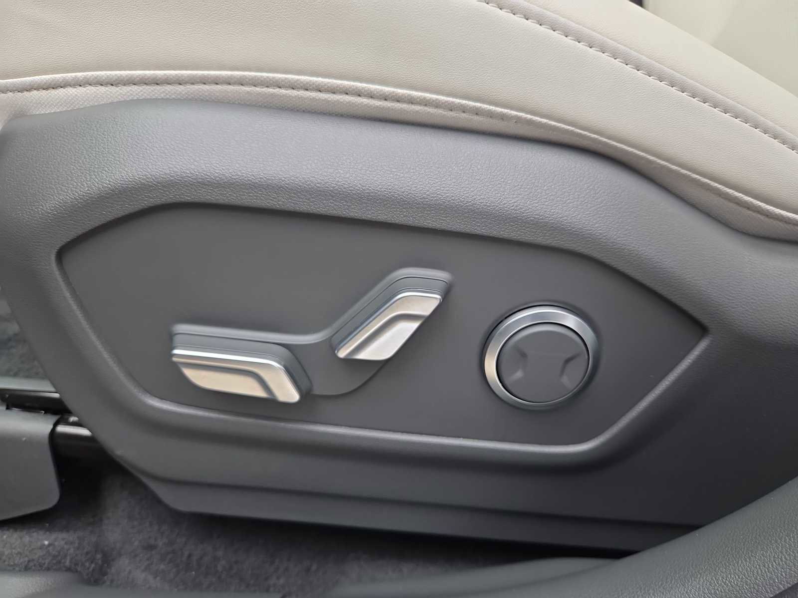 New 2026 Hyundai Santa Fe SEL FWD image 17