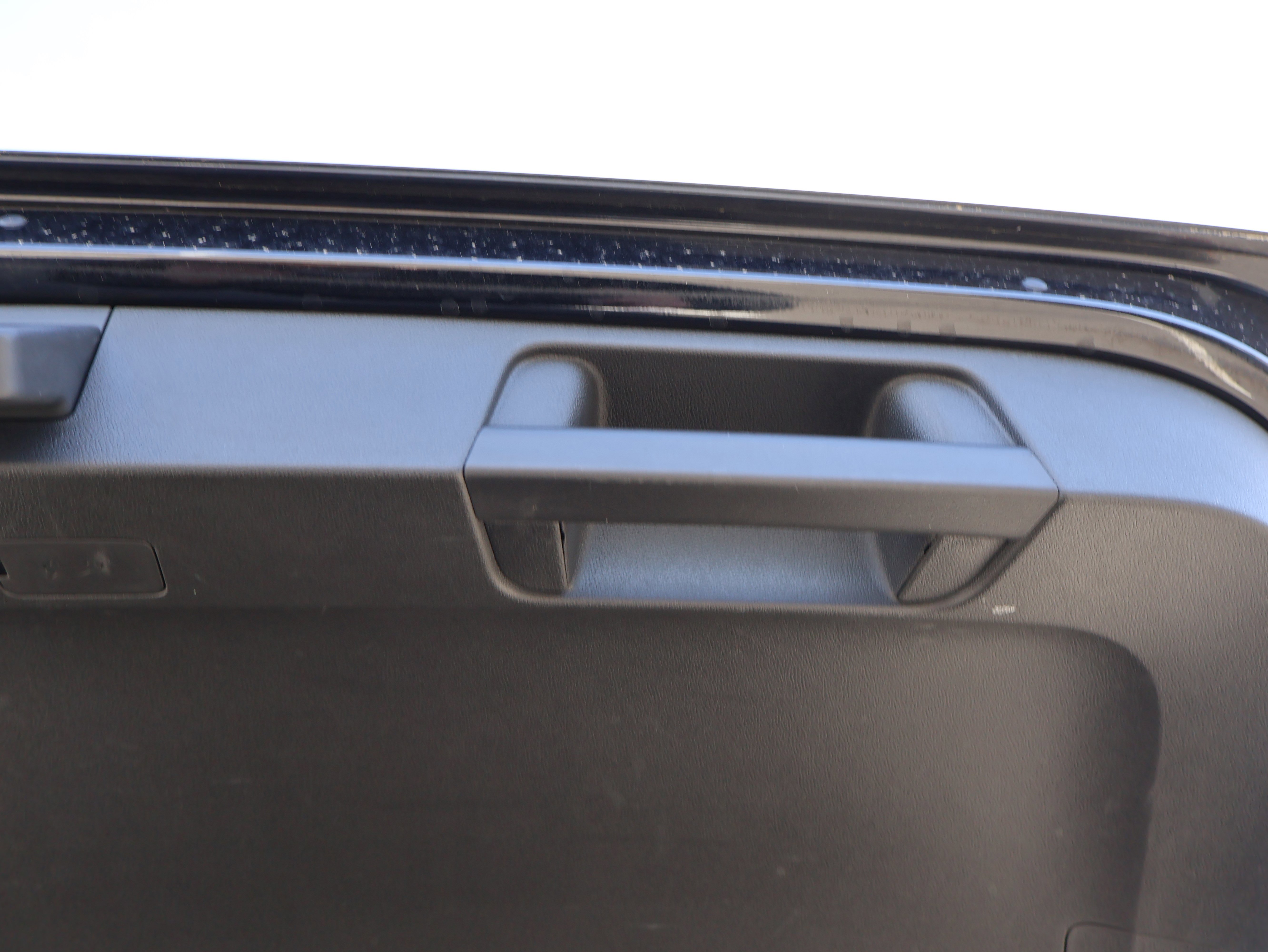 Used 2023 Volkswagen Taos SEL image 22