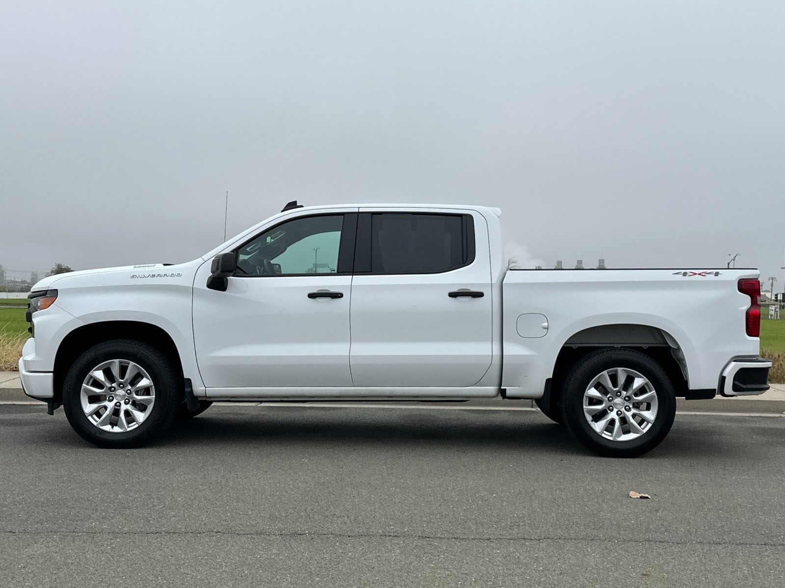 Used 2025 Chevrolet Silverado 1500 Custom image 7