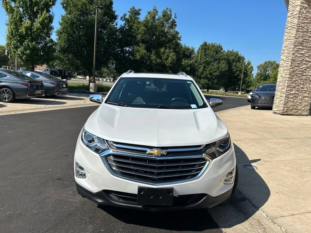 Used 2018 Chevrolet Equinox Premier AWD/4WD image 2