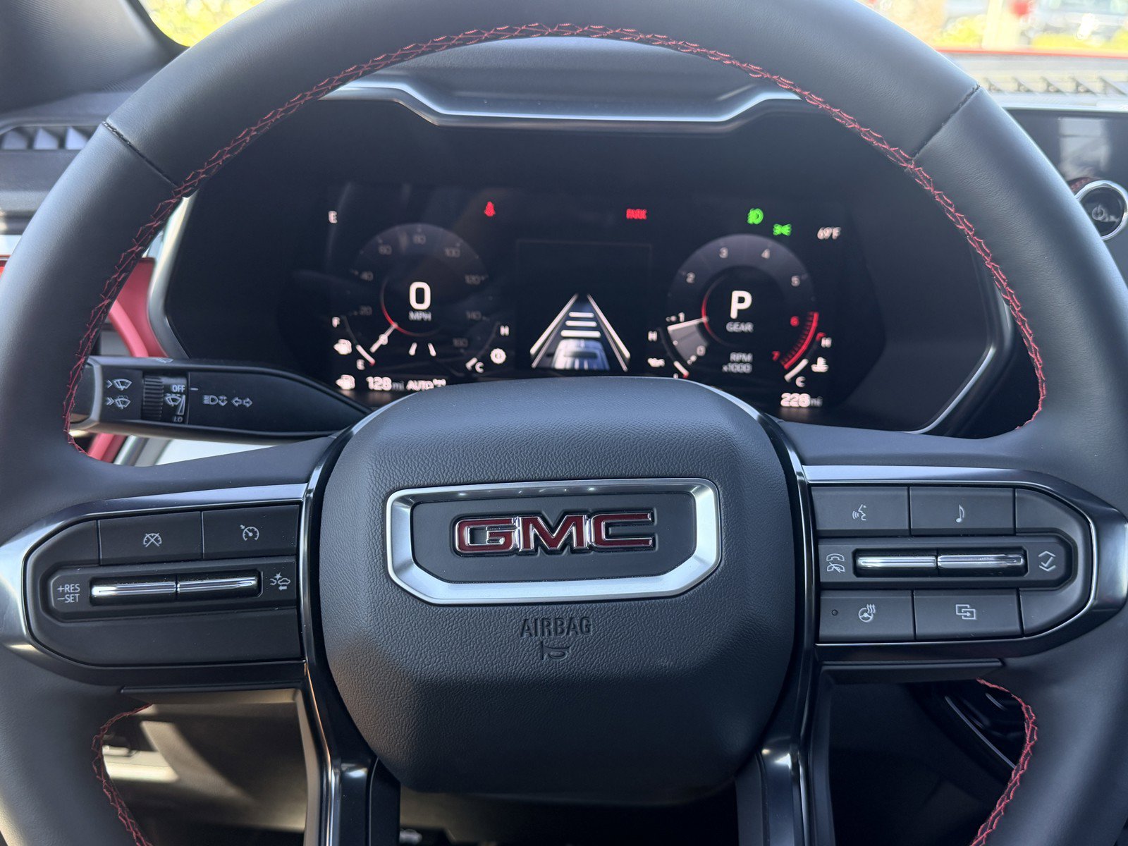 Used 2026 GMC Canyon AT4X AWD/4WD image 26