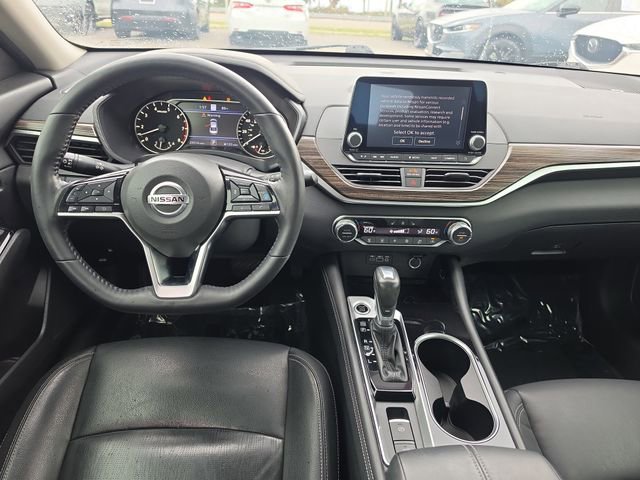 Used 2020 Nissan Altima 2.5 Platinum FWD image 6