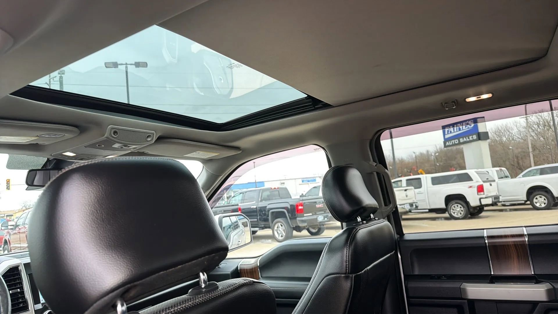 Used 2017 Ford F150 Lariat w/ Equipment Group 502A Luxury image 49