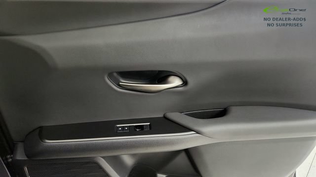 Used 2025 Lexus UX 300h FWD image 38
