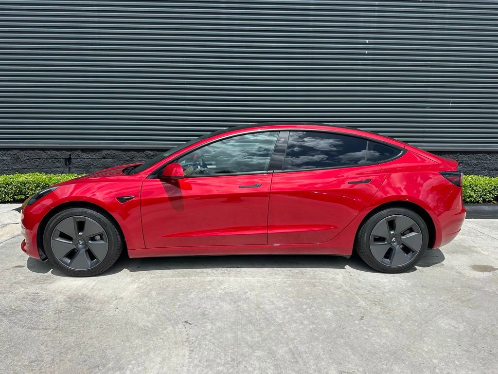 Used 2021 Tesla Model 3 Standard Range Plus RWD image 2