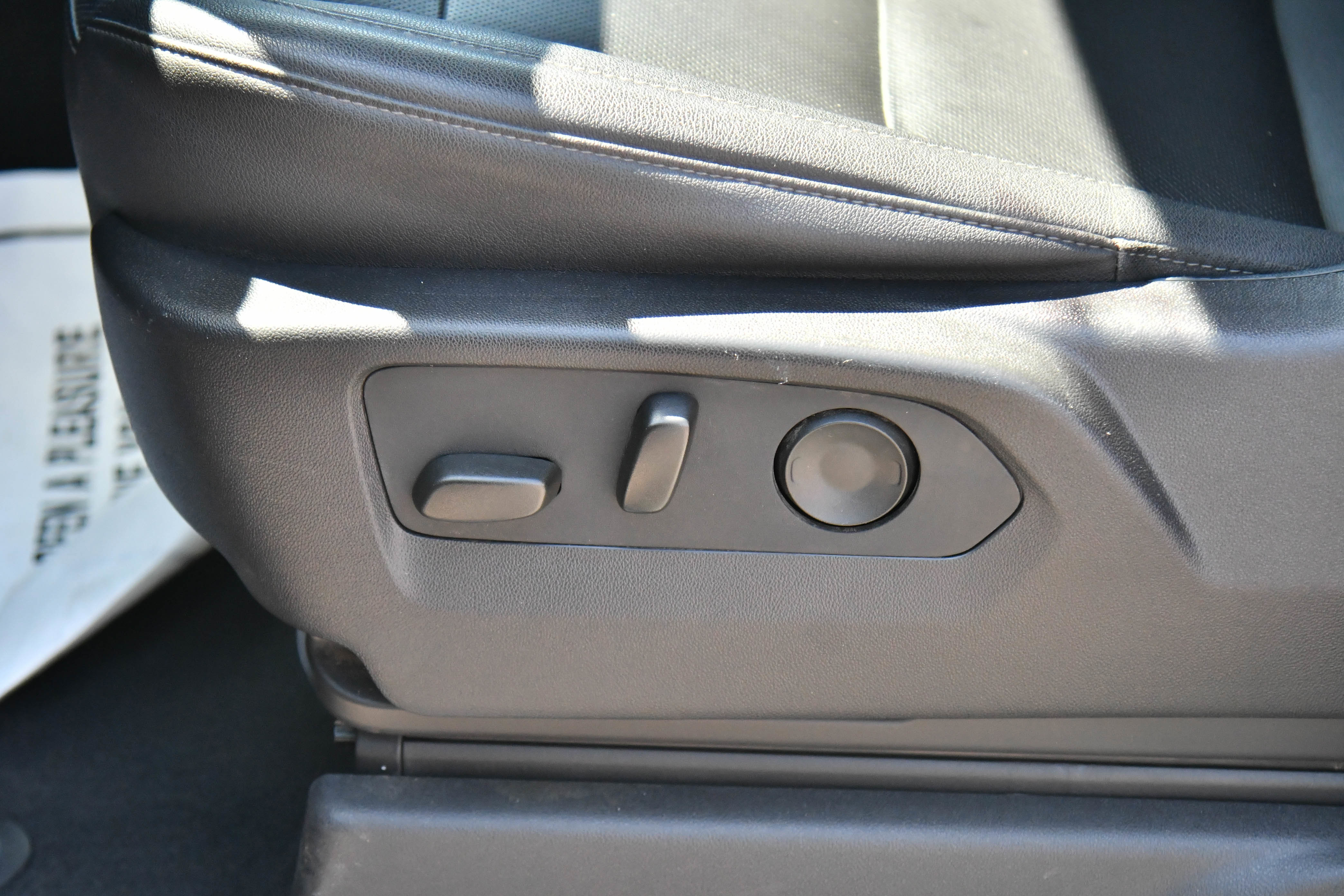 Used 2024 GMC Sierra 1500 SLT image 18