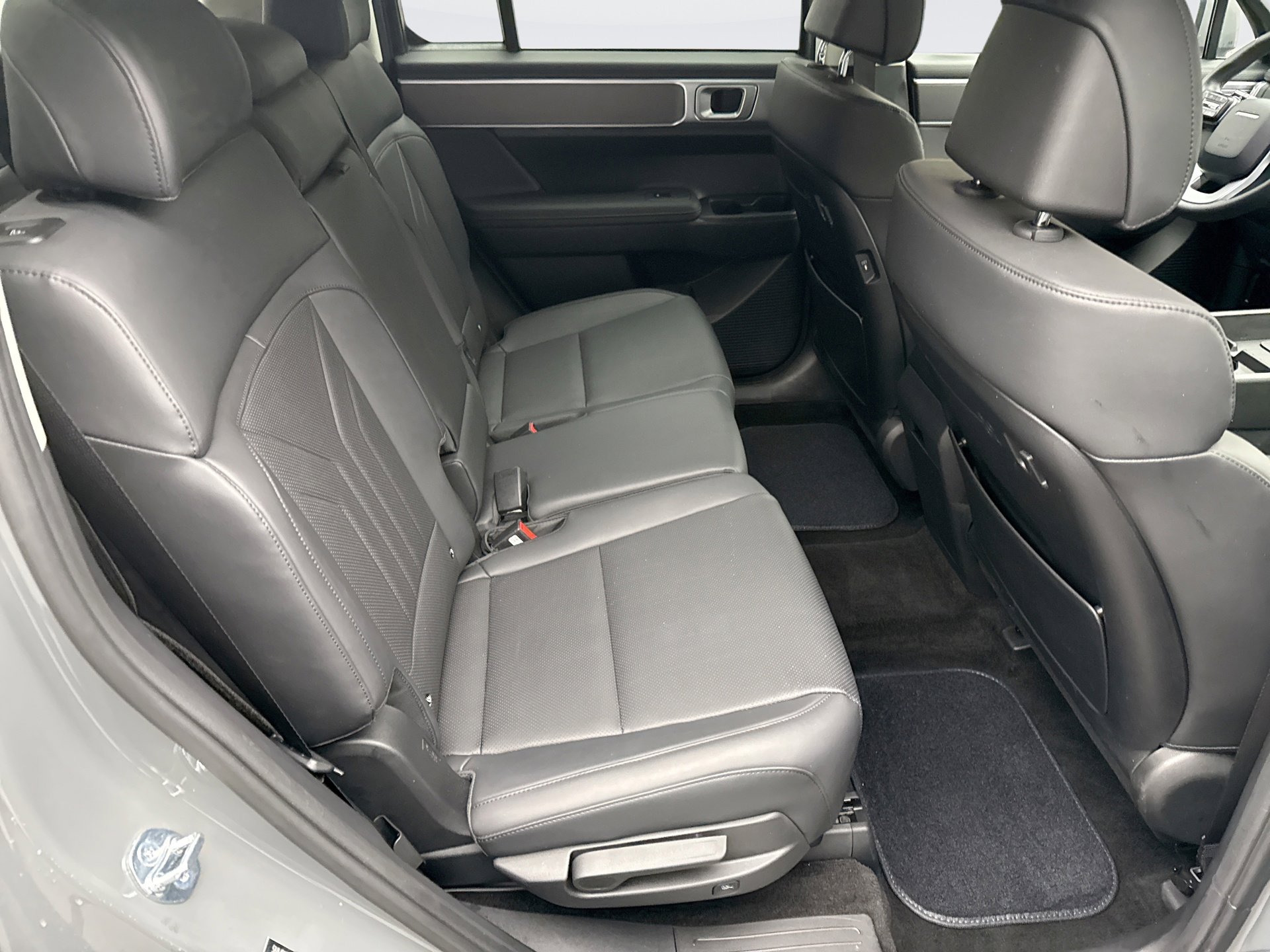 Used 2026 Hyundai Santa Fe SEL image 18