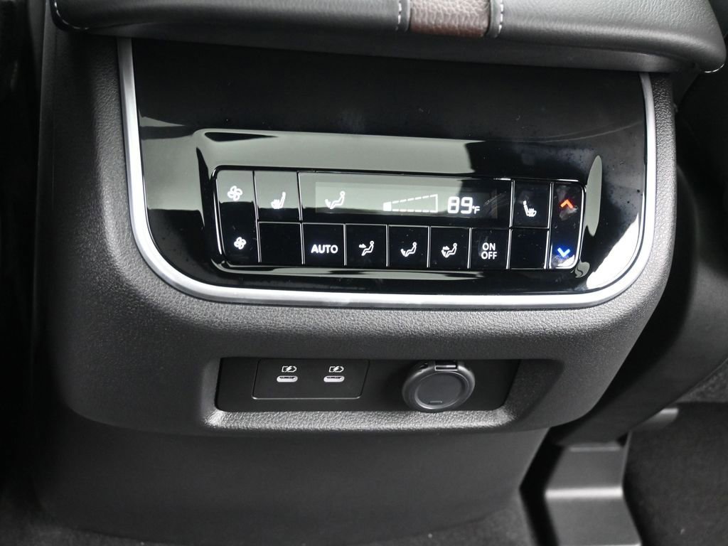 New 2026 Nissan Armada Platinum image 15