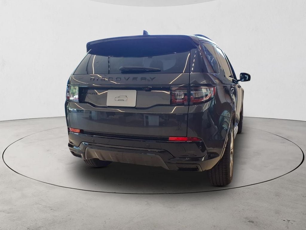New 2026 Land Rover Discovery Sport Landmark AWD/4WD image 4