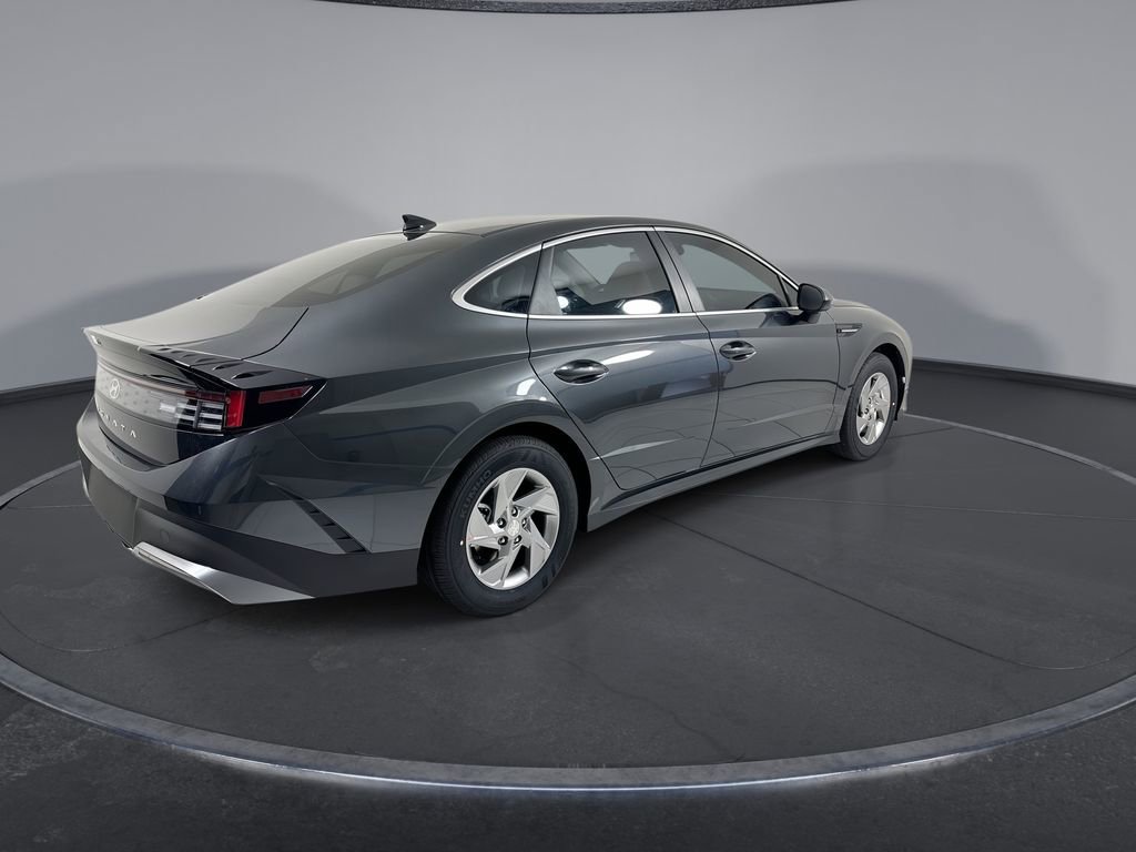 New 2026 Hyundai Sonata SE FWD image 8