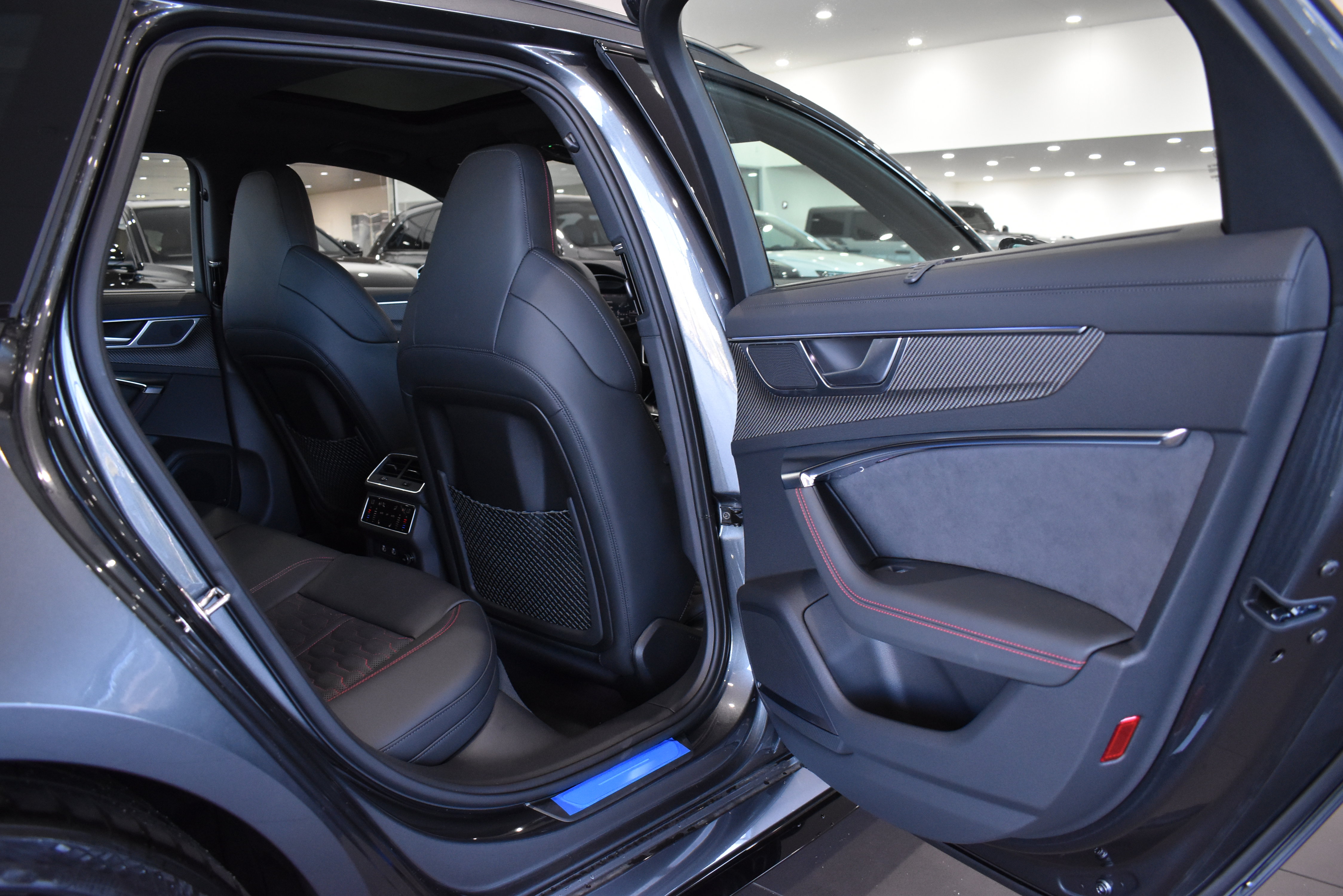 New 2026 Audi RS 6 performance image 31