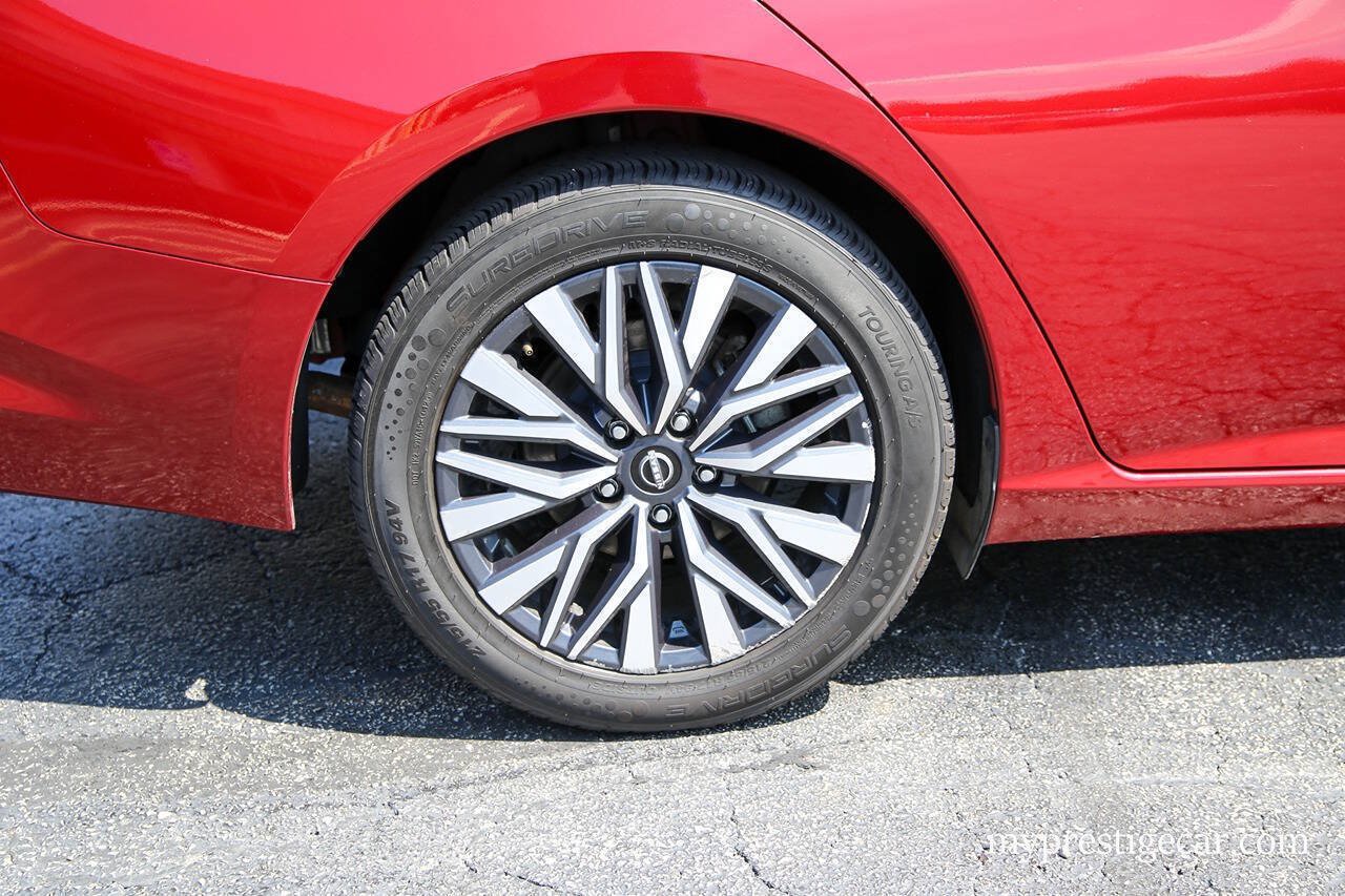Used 2025 Nissan Altima 2.5 SV FWD image 9