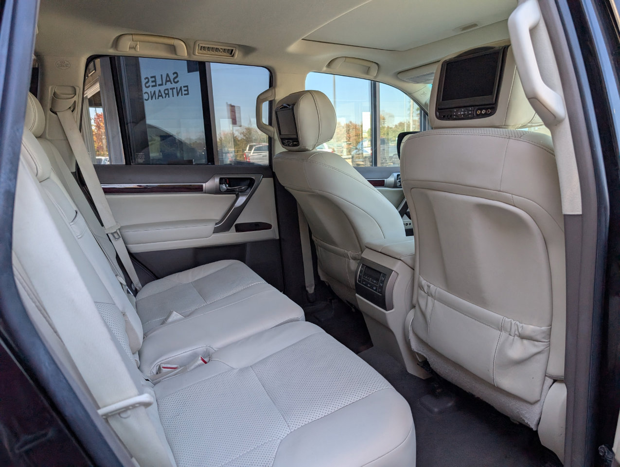 Used 2011 Lexus GX 460 image 18