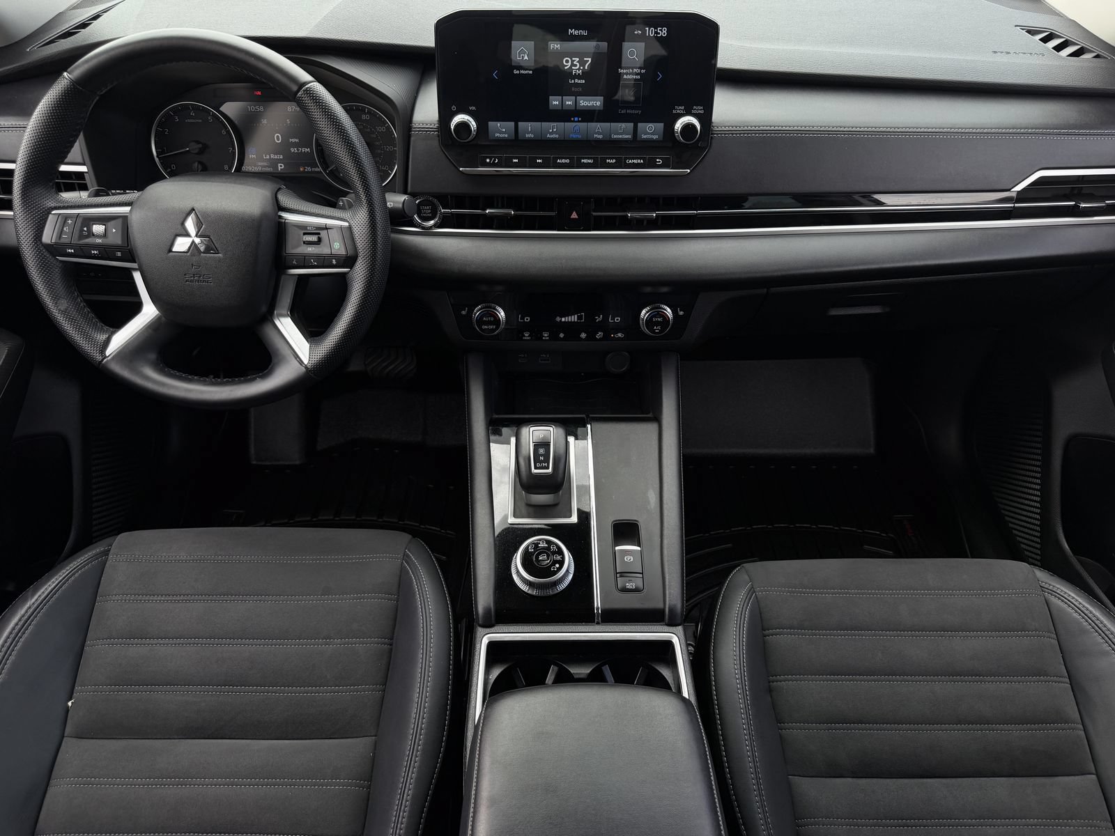 Used 2023 Mitsubishi Outlander SE FWD image 13
