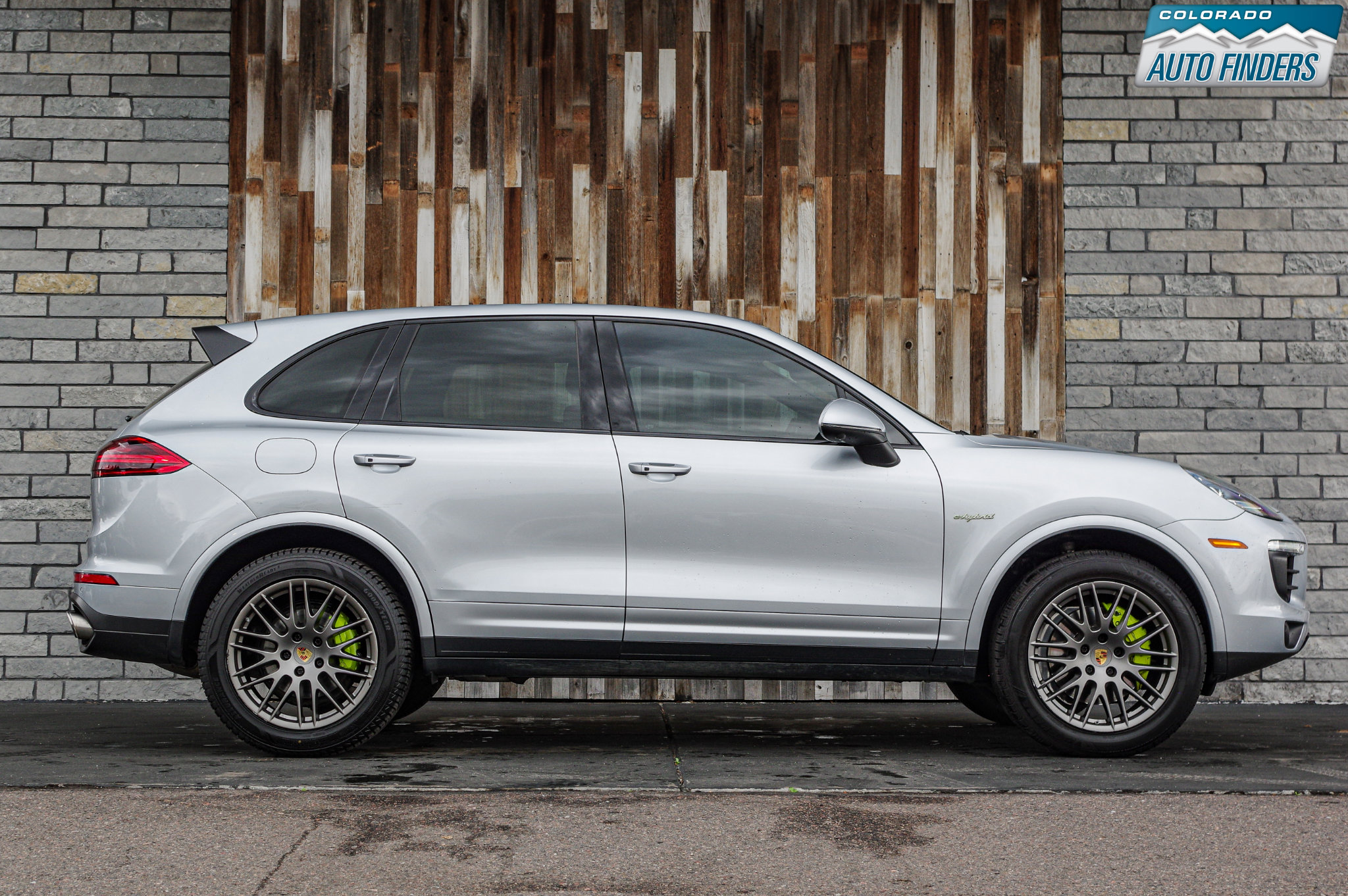 Used 2017 Porsche Cayenne S image 7