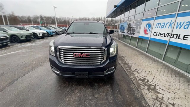 Used 2020 GMC Yukon XL SLT w/ Premium Edition image 3