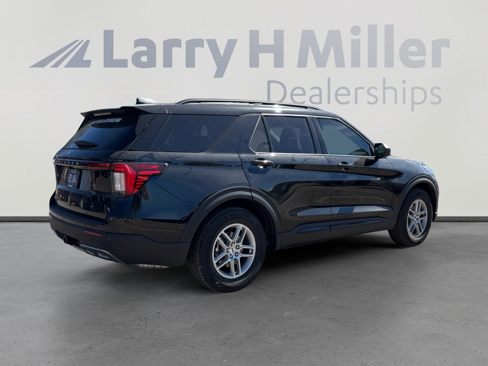 Used 2026 Ford Explorer Active w/ Active Comfort Package image 4