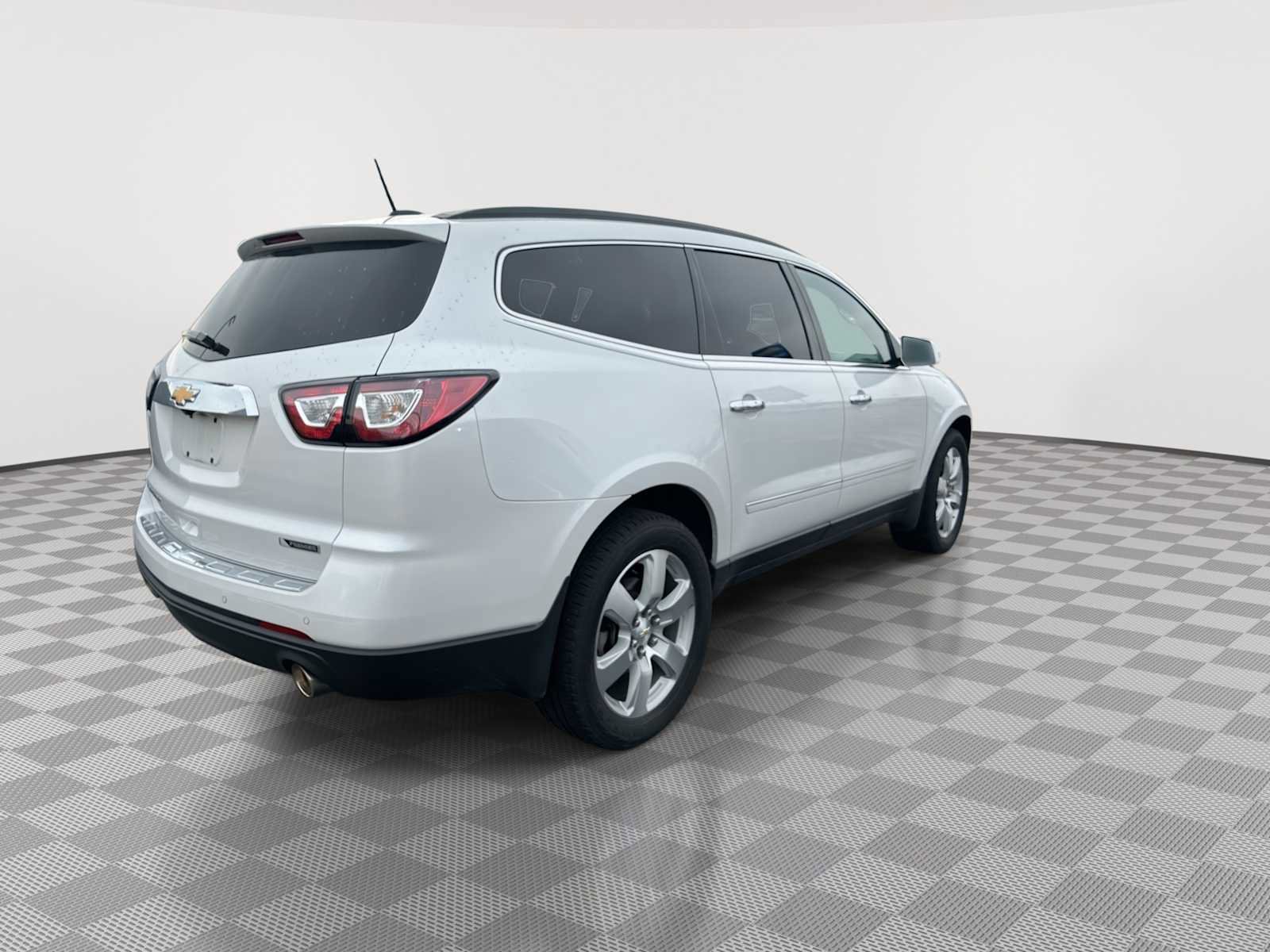 Used 2017 Chevrolet Traverse Premier image 5