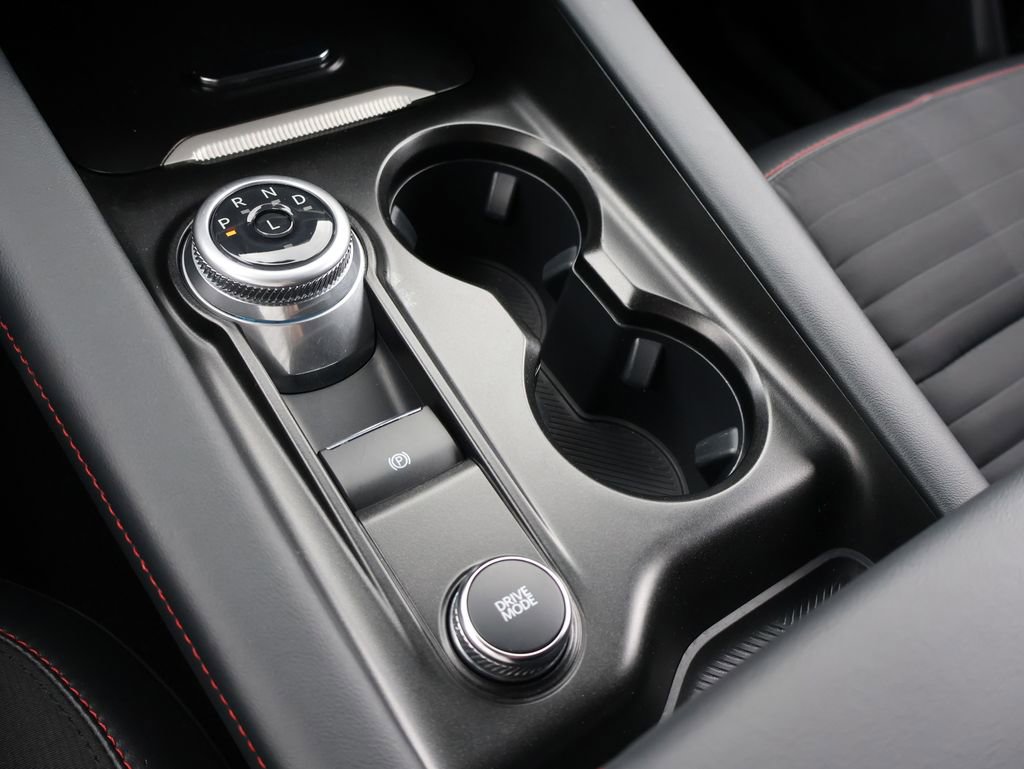 Used 2025 Ford Explorer ST-Line w/ ST-Line Street Pack AWD/4WD image 39