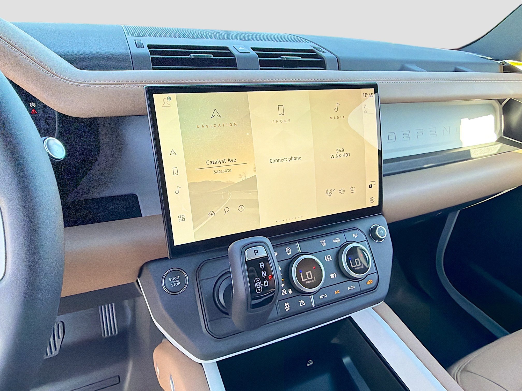 New 2026 Land Rover Defender 110 X-Dynamic SE image 27