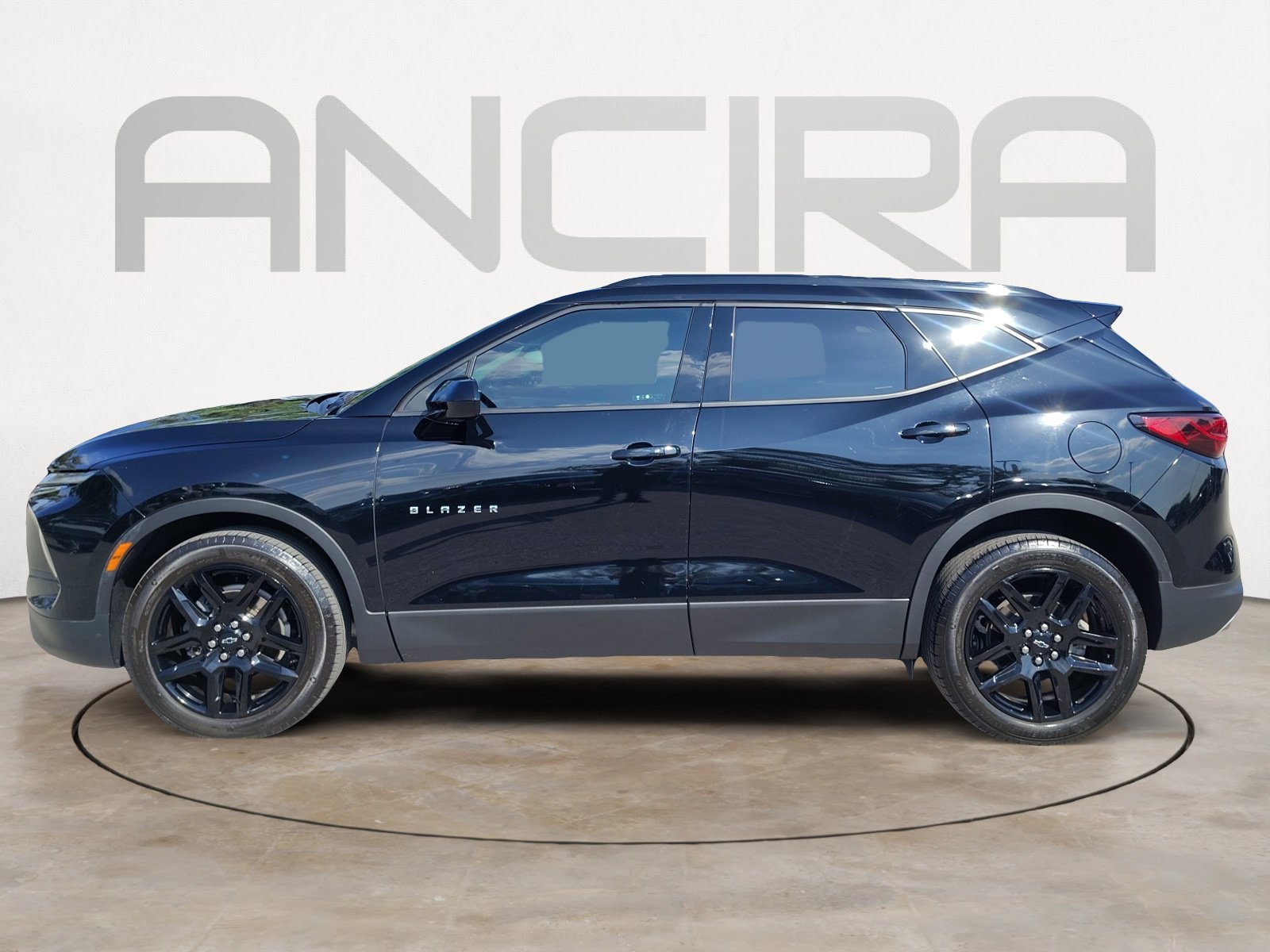 Used 2024 Chevrolet Blazer LT w/ Convenience Package FWD image 11