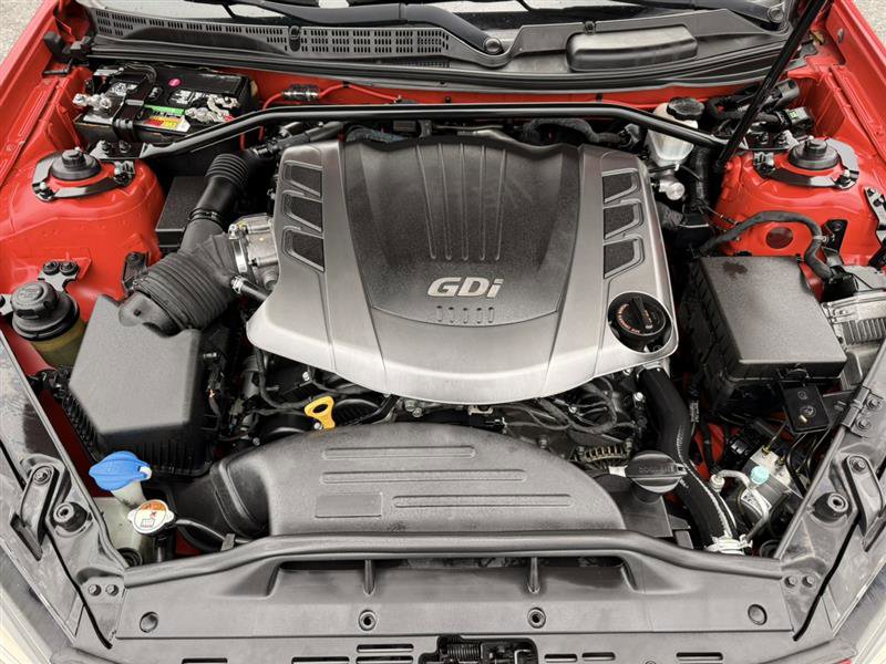 Used 2015 Hyundai Genesis 3.8 image 30