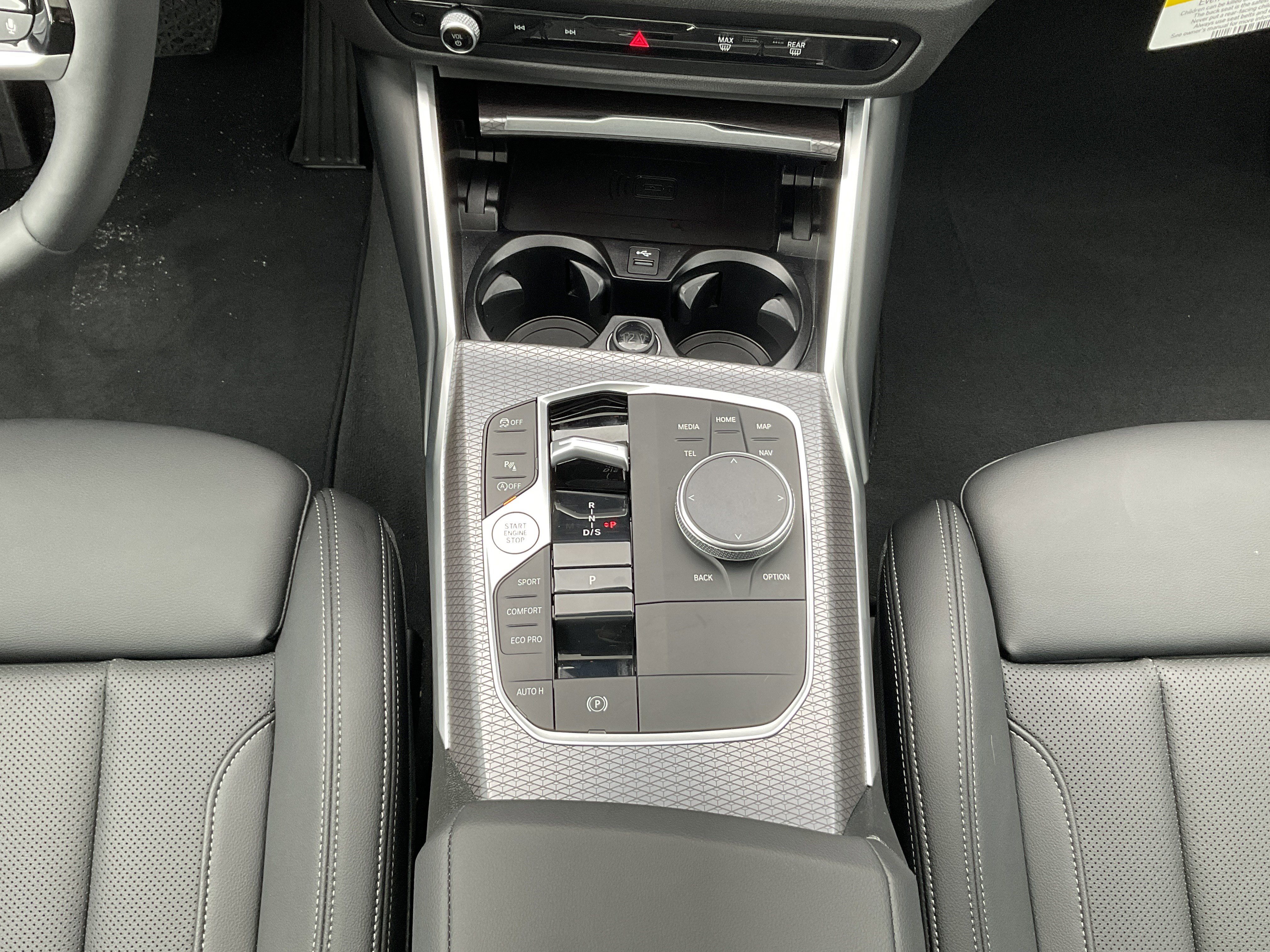 Certified 2025 BMW 330i Sedan w/ Convenience Package image 18