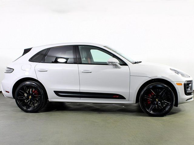Certified 2022 Porsche Macan GTS image 10