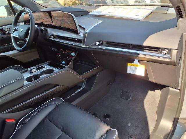 New 2026 Cadillac Vistiq Platinum image 8