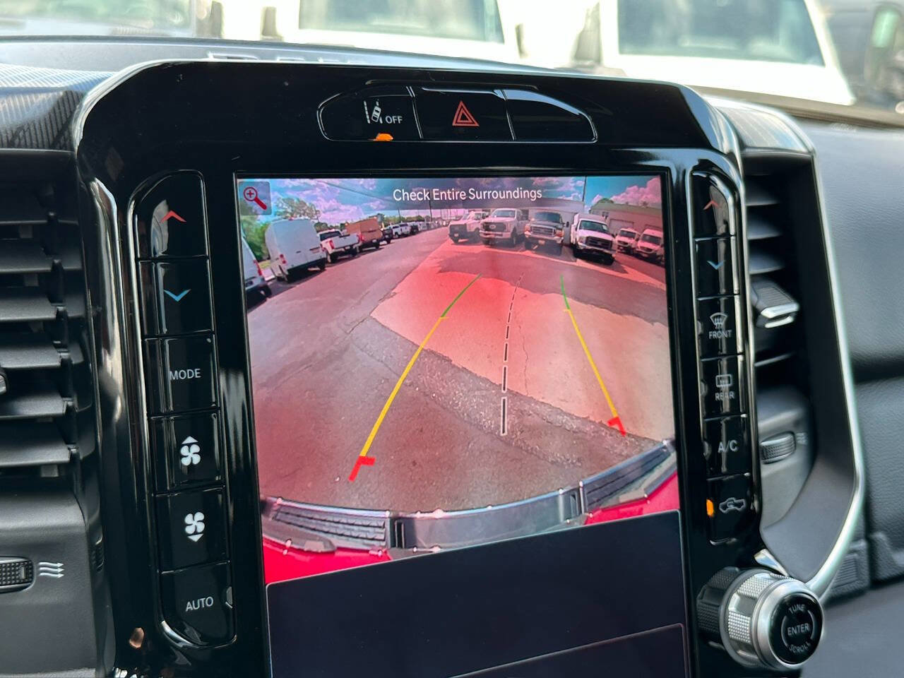 Used 2025 RAM 1500 Big Horn image 24