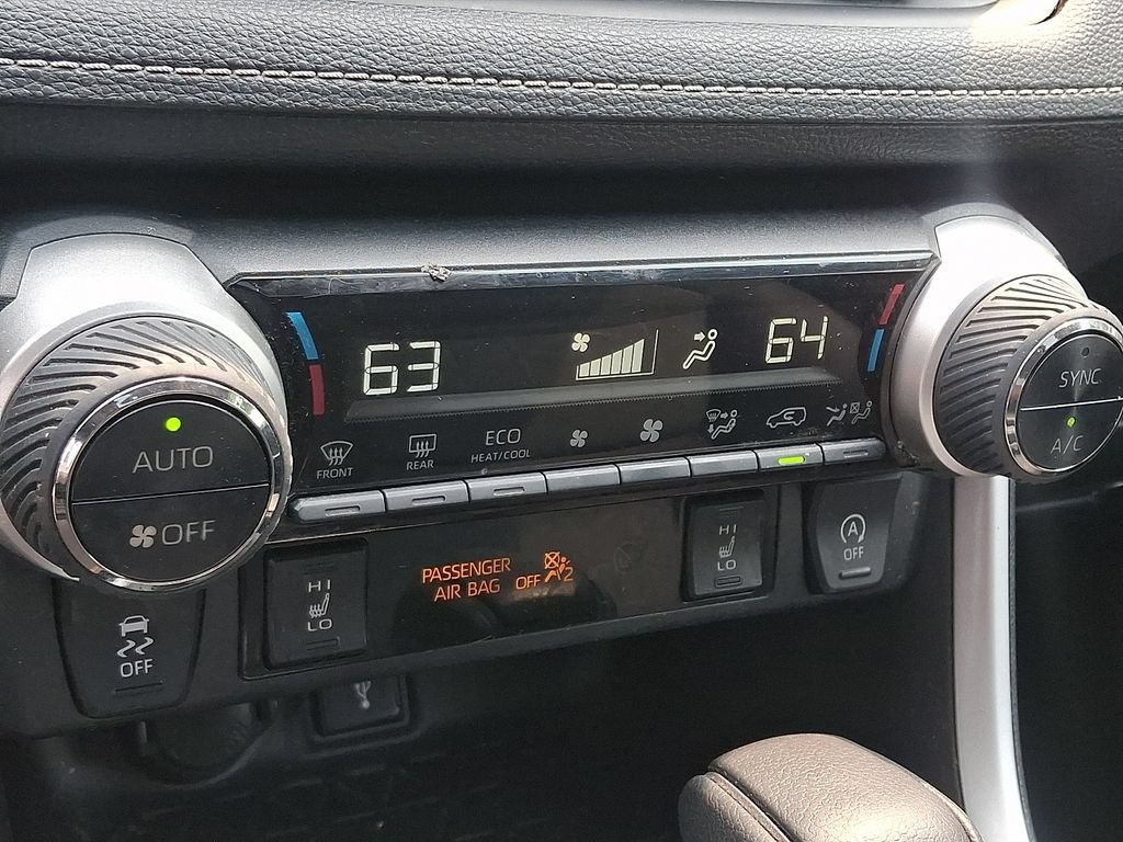 Used 2022 Toyota RAV4 XLE w/ Convenience Package AWD/4WD image 17