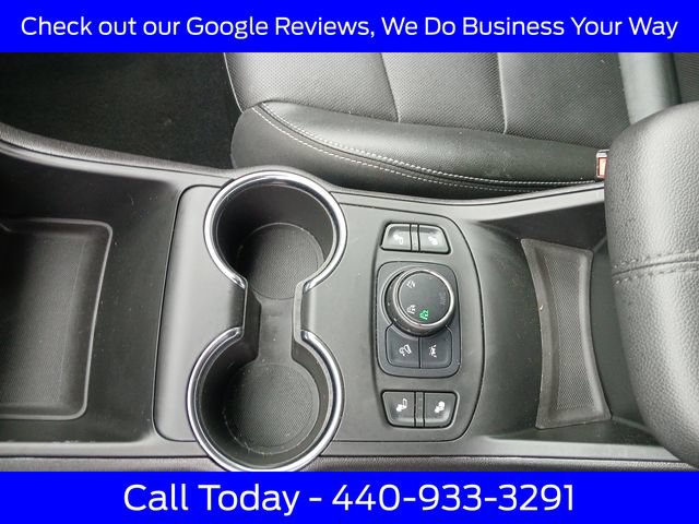 Used 2024 GMC Terrain SLT AWD/4WD image 27