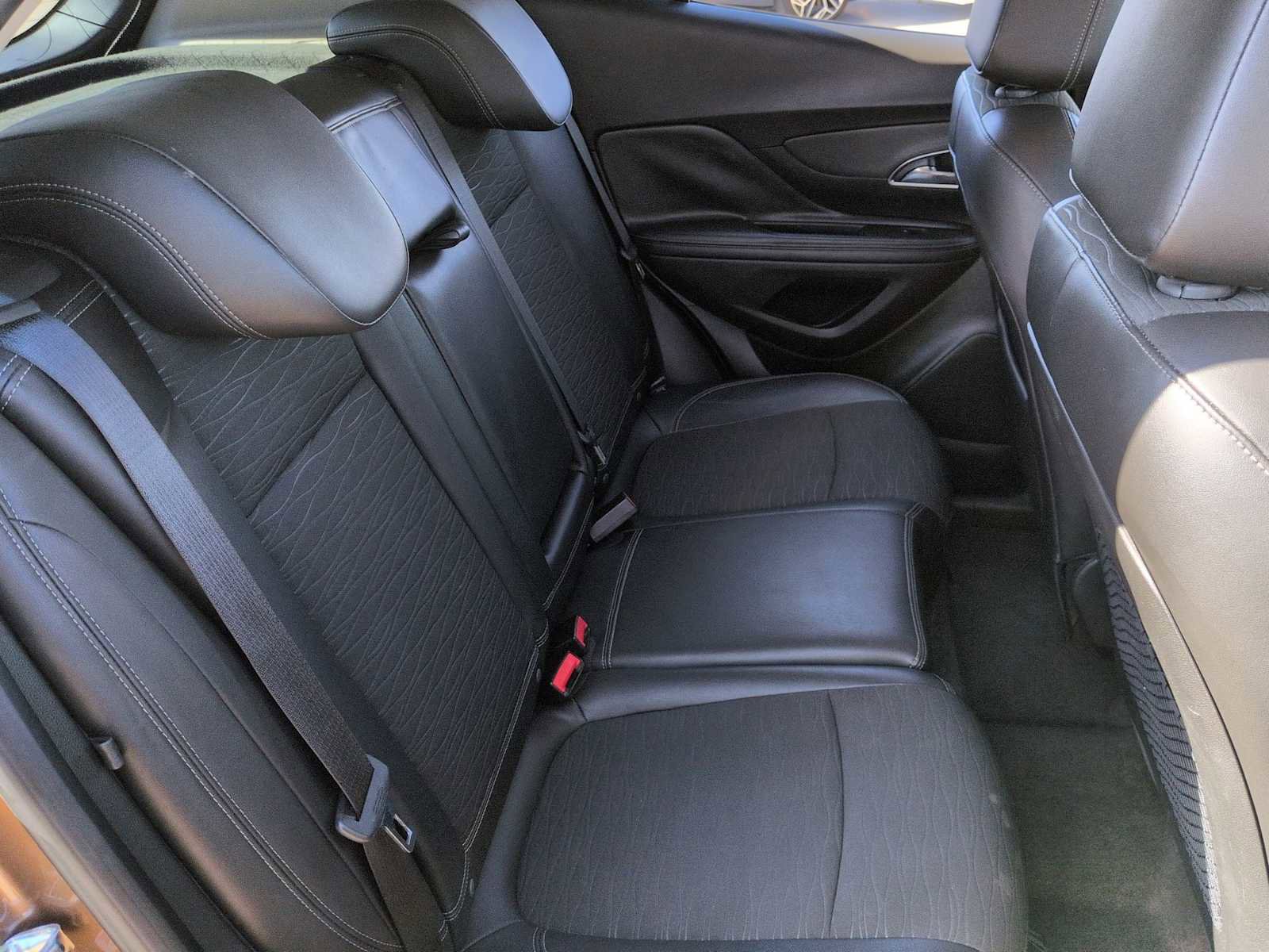 Used 2016 Buick Encore FWD image 21