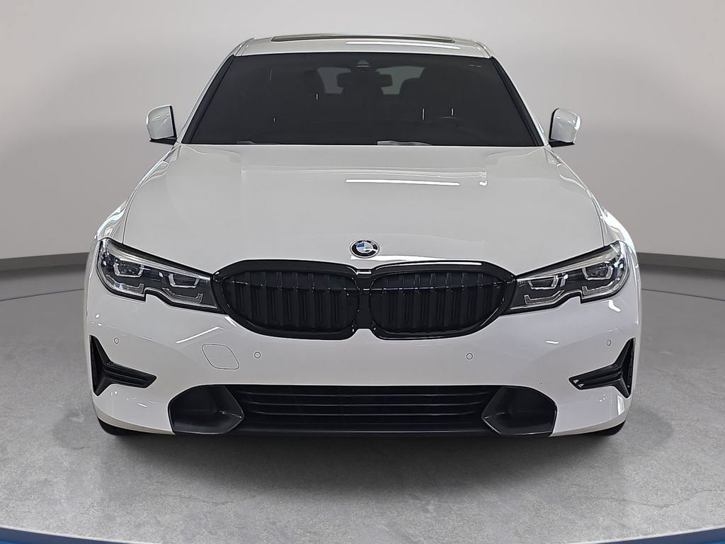 Used 2020 BMW 330i Sedan w/ Convenience Package RWD image 3