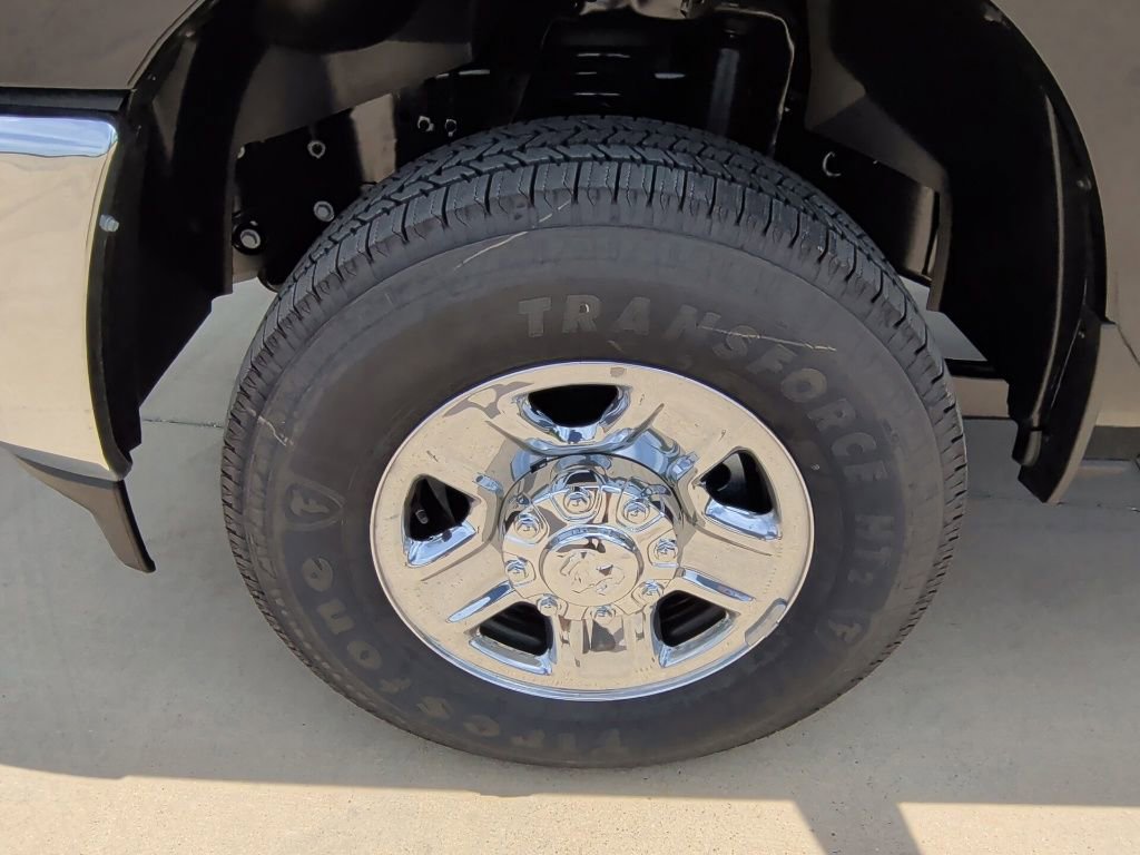 New 2026 RAM 2500 Tradesman w/ Chrome Appearance Group AWD/4WD image 44