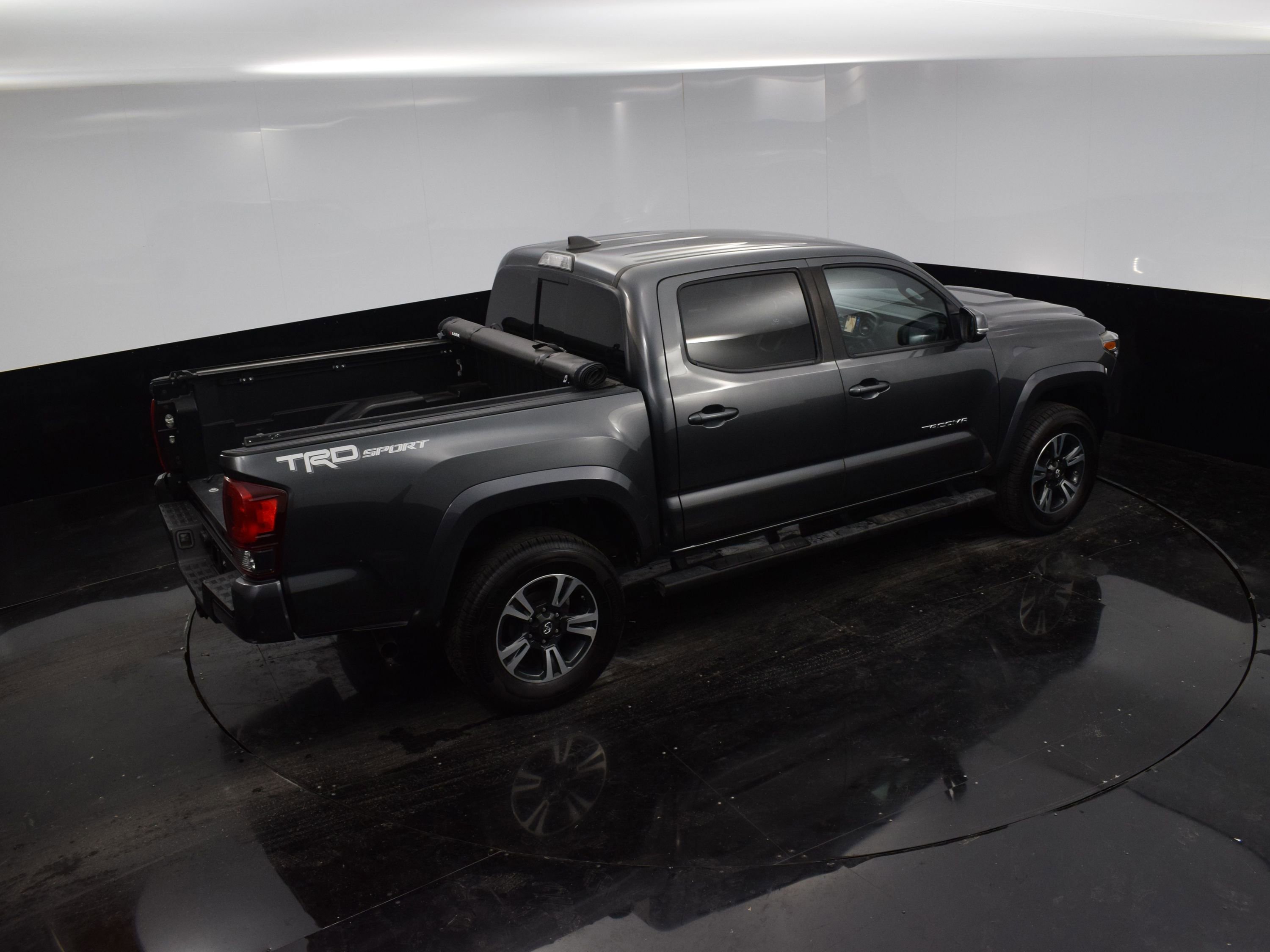 Used 2019 Toyota Tacoma SR5 image 29
