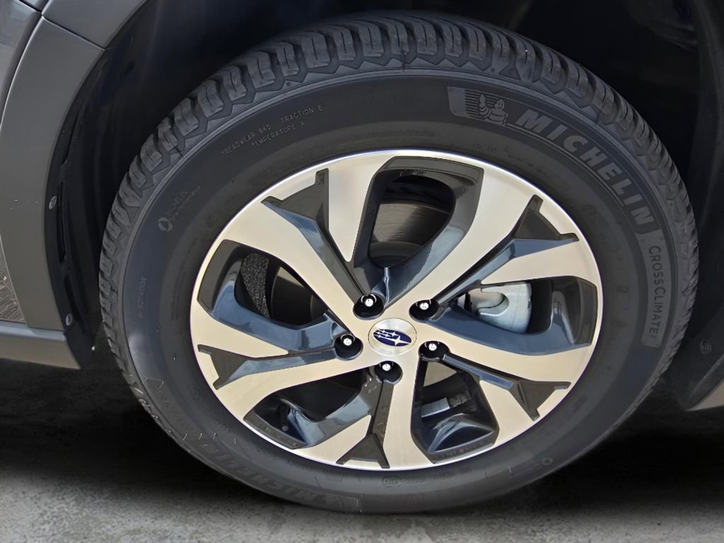Used 2020 Subaru Outback Touring XT AWD/4WD image 28