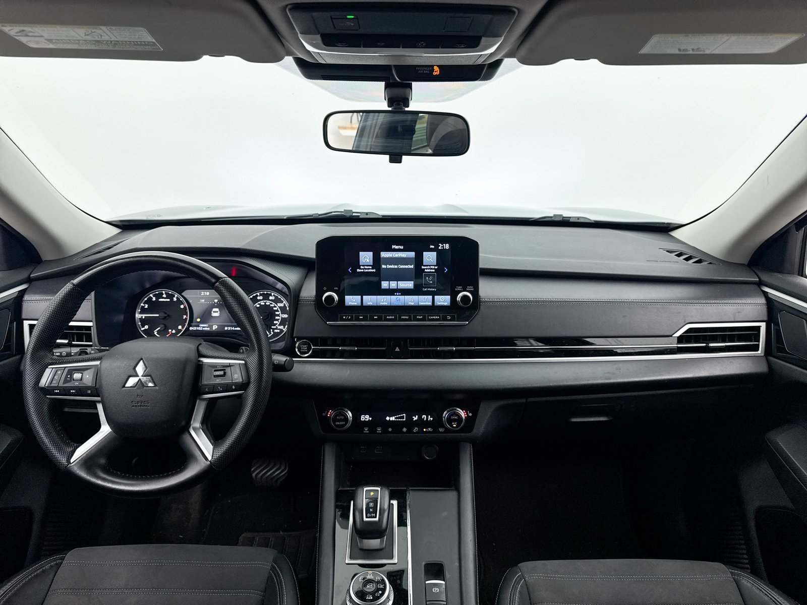 Used 2023 Mitsubishi Outlander SE image 19