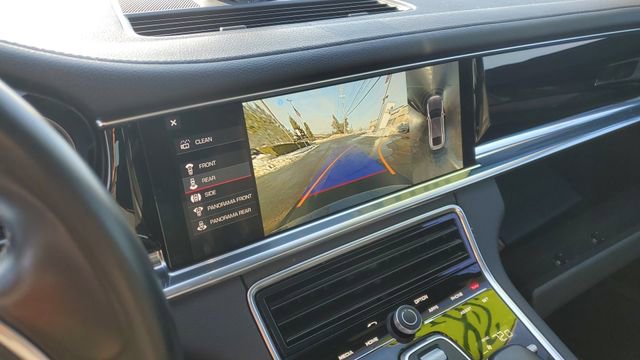 Used 2018 Porsche Panamera 4S image 17