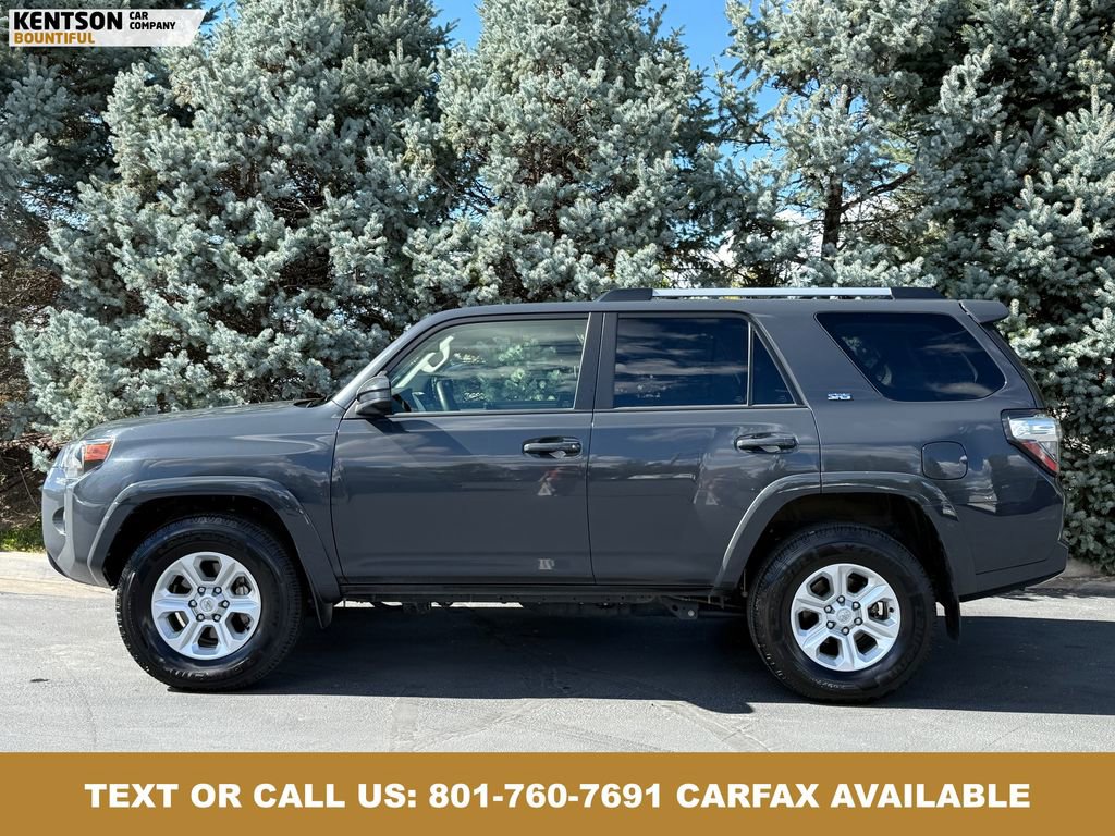 Used 2024 Toyota 4Runner SR5 AWD/4WD image 4