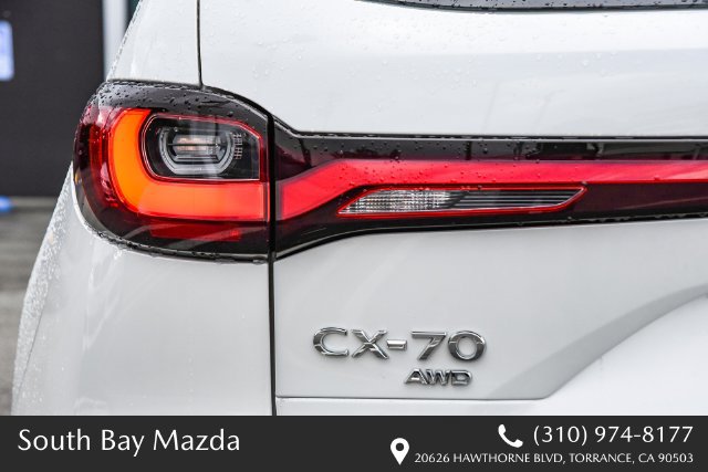 Certified 2025 MAZDA CX-70 Plug-In Hybrid w/ Premium Pkg AWD/4WD image 9