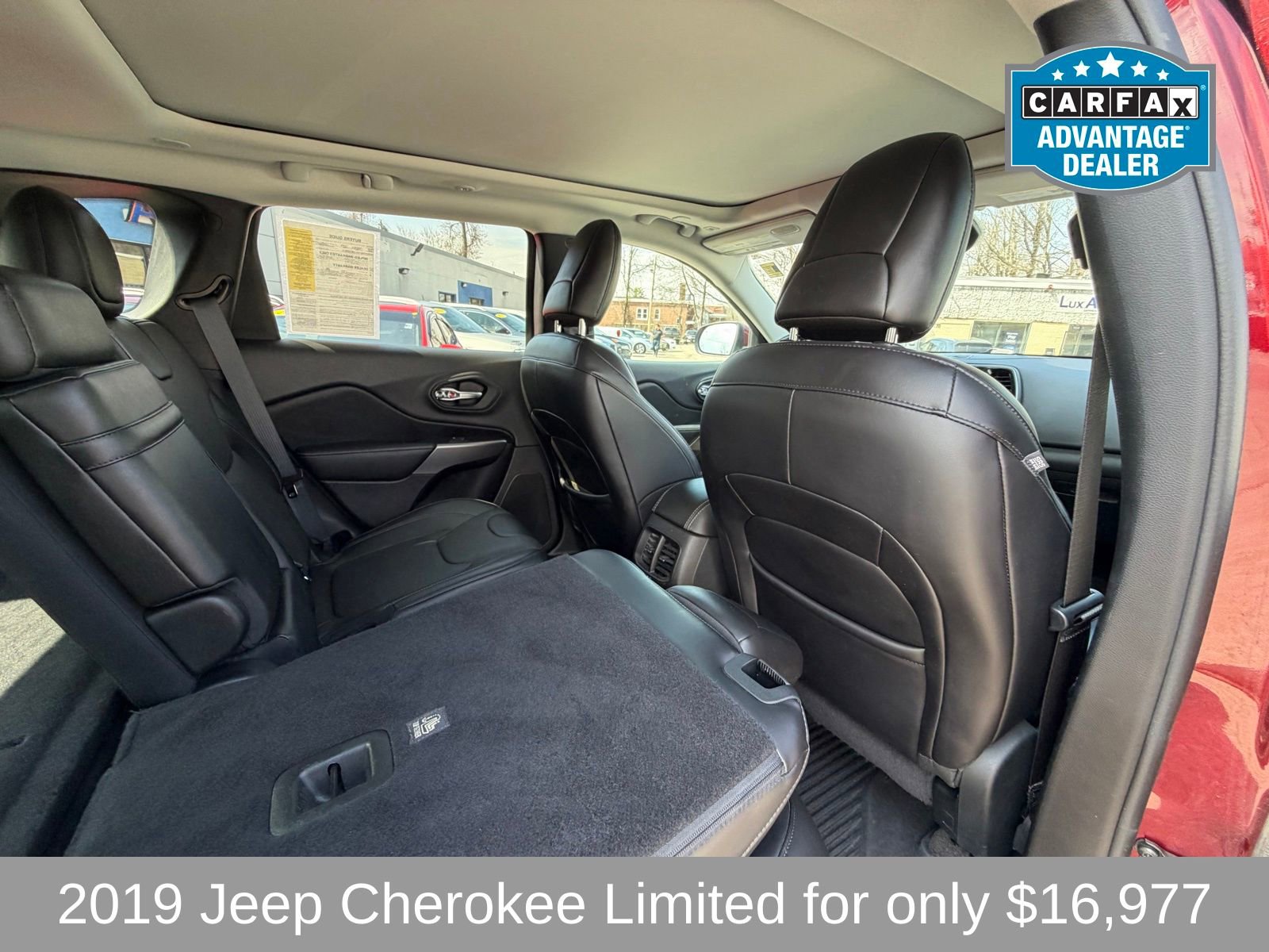 Used 2019 Jeep Cherokee Limited w/ Luxury Group image 14