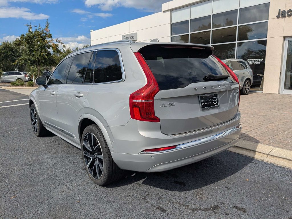 Certified 2023 Volvo XC90 B5 Plus w/ Protection Package Premier AWD/4WD image 4