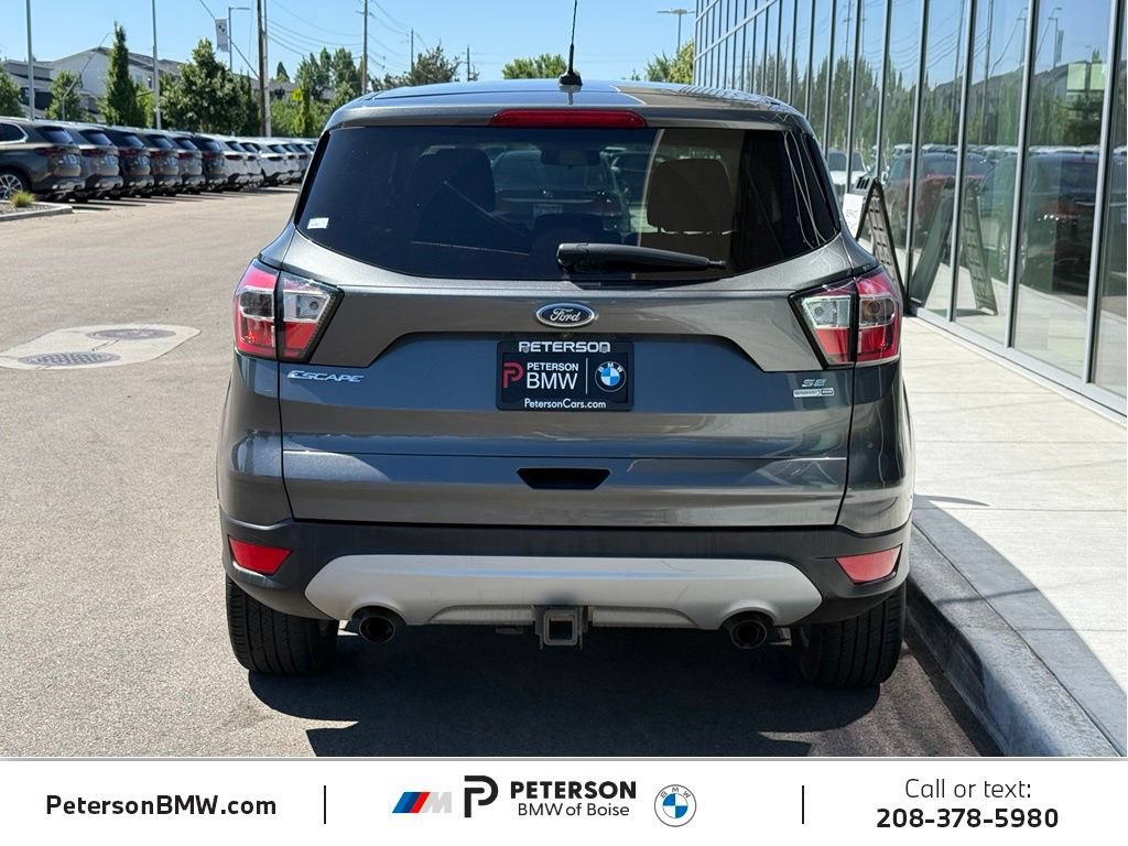 Used 2017 Ford Escape SE AWD/4WD image 4