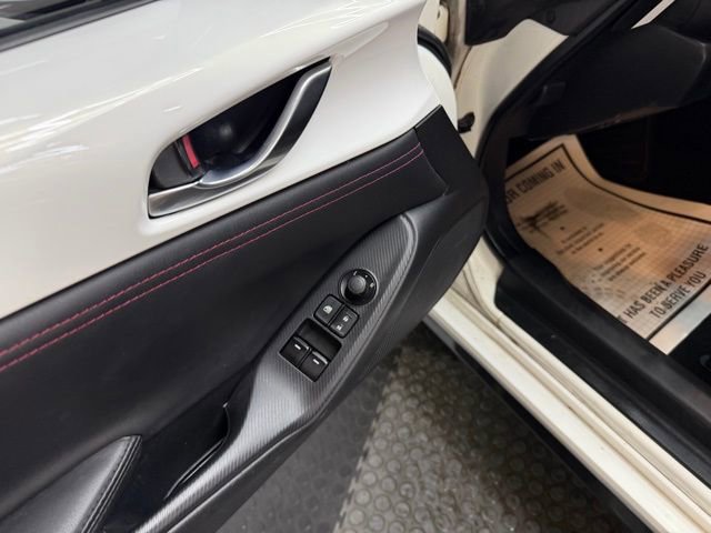 Used 2016 MAZDA MX-5 Miata Grand Touring image 15