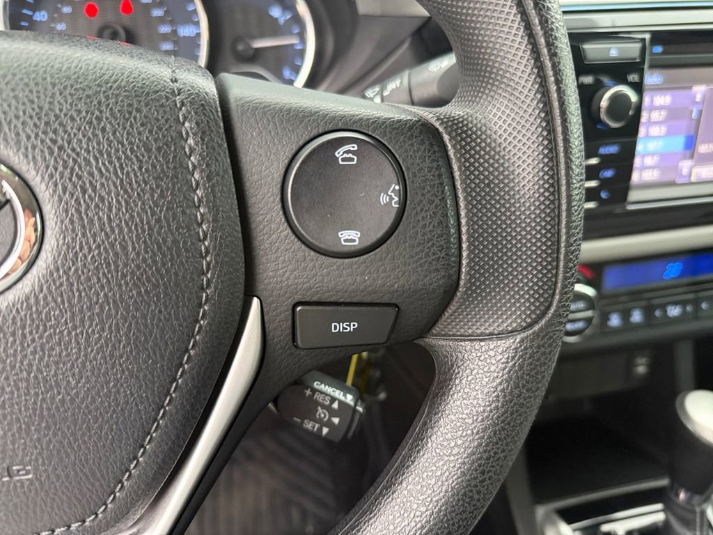 Used 2015 Toyota Corolla LE image 21