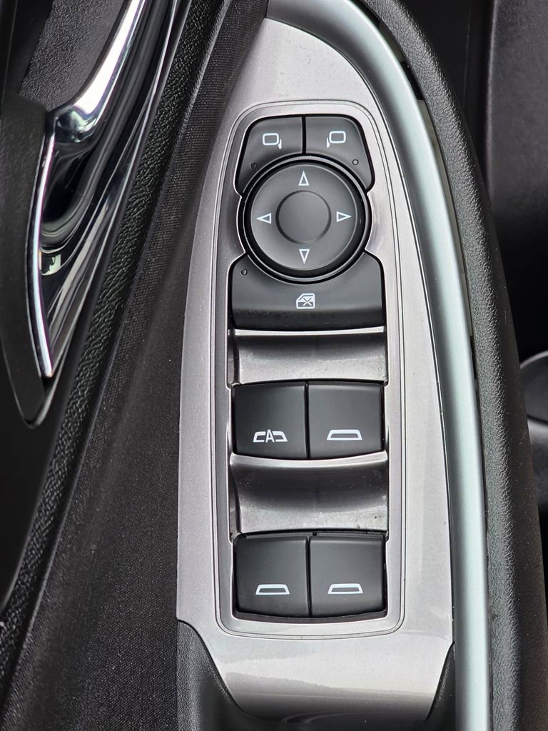 Used 2025 Chevrolet Malibu LT image 13