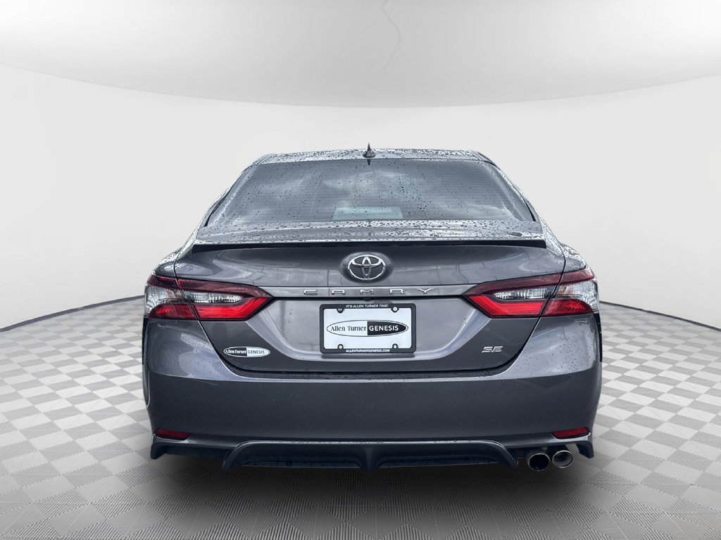 Used 2023 Toyota Camry SE FWD image 7