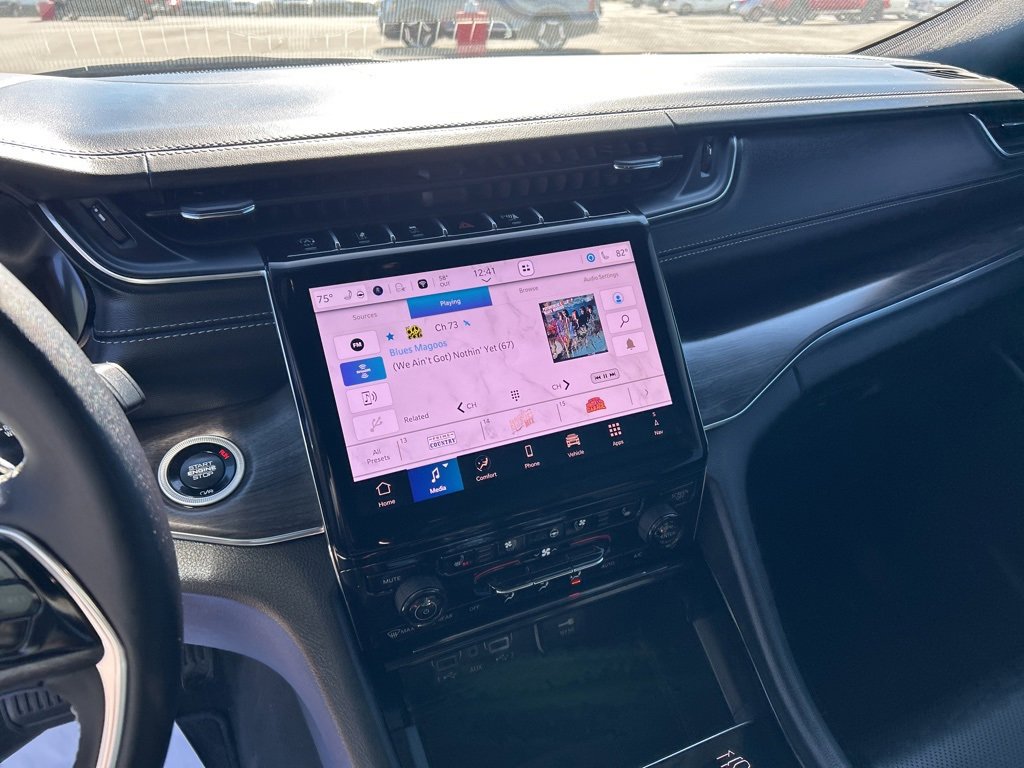 Used 2025 Jeep Grand Cherokee L Overland w/ Luxury Tech Group IV image 15