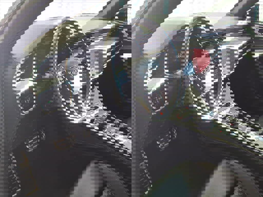 Used 2023 Audi S7 Prestige w/ Prestige Package image 9